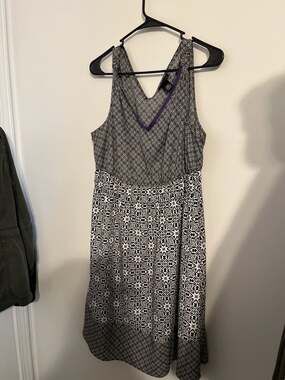 Lane Bryant Geometric Medallion Print V-Neck Sleeveless Fit & Flare Dress Size 1